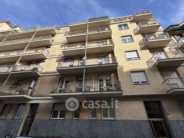 Appartamento in residenziale in Via Mombarcaro 56