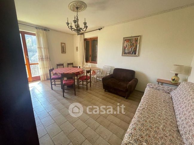 Appartamento in residenziale in Via per Levo