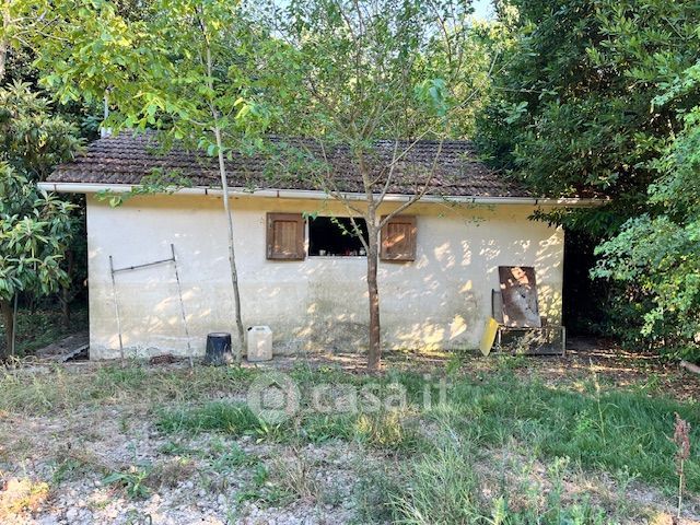 Terreno agricolo in commerciale in Strada Provinciale 4 delle Sorgenti