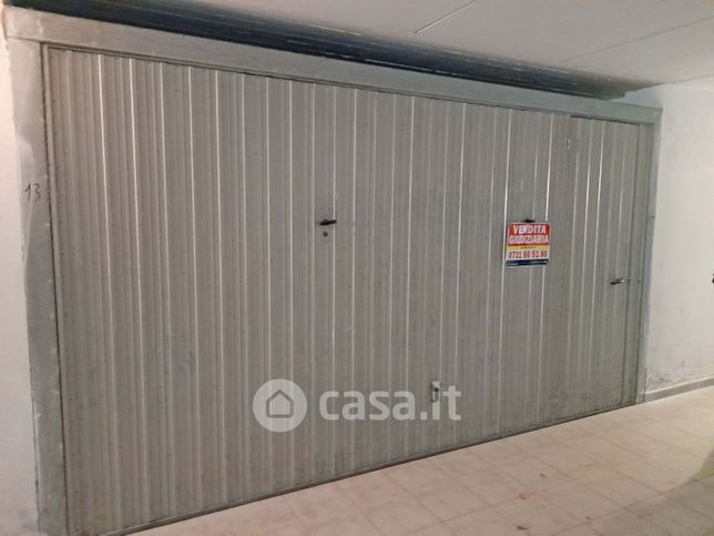 Garage/posto auto in residenziale in Via beethoven