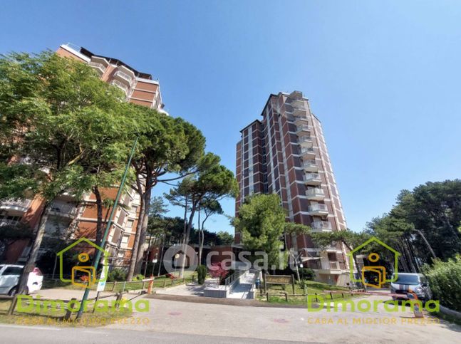 Appartamento in residenziale in Viale delle Terme 6