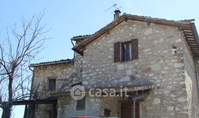 Rustico/casale in residenziale in Località Agliano