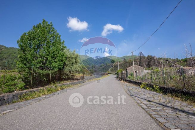 Terreno agricolo in commerciale in Via Zerbate