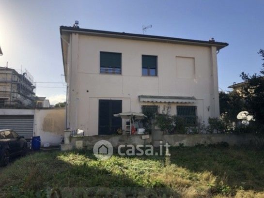 Appartamento in residenziale in Via Ugolini 4 B