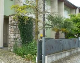 Villetta a schiera in residenziale in Via Asnenga 21