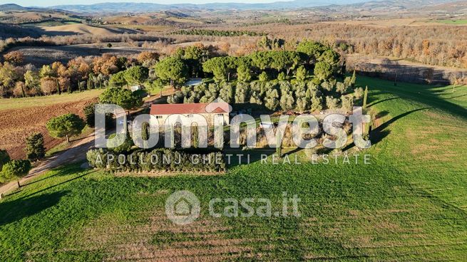 Rustico/casale in residenziale in Strada della Sgrilla