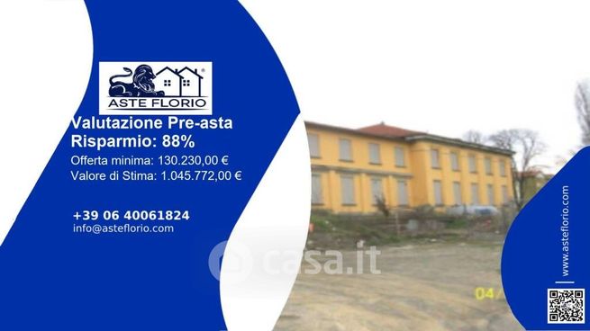 Capannone in commerciale in Via Salvo D'Acquisto
