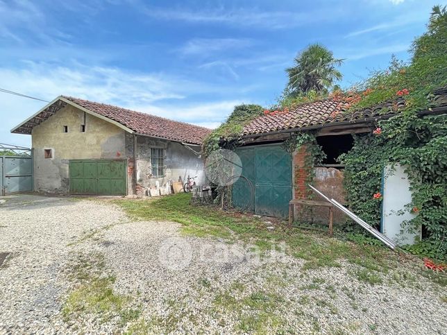 Rustico/casale in residenziale in Via Maestra 48