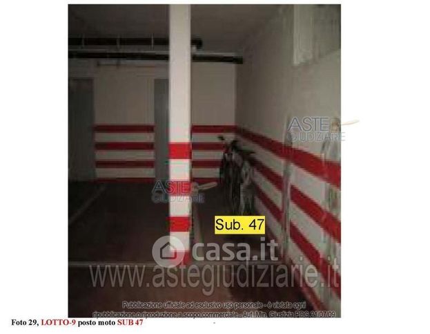 Box/posto auto in residenziale in Via Francesco Ciusa 7