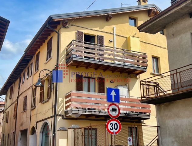 Appartamento in residenziale in Via Borghetto 6