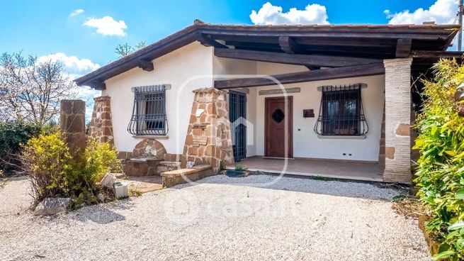 Villa in residenziale in Via di Colle Farinaccio 21