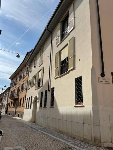 Appartamento in residenziale in Via Fratelli Bandiera