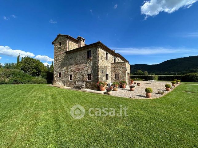 Rustico/casale in residenziale in 