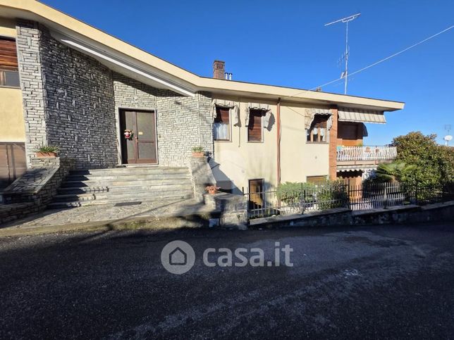 Appartamento in residenziale in Via Borgarella 15