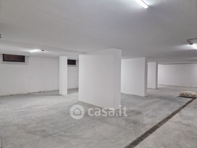 Box/posto auto in residenziale in Via Battaglione Monte Berico