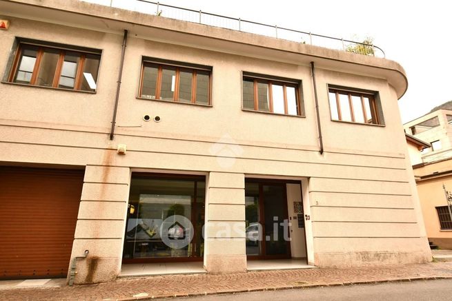 Ufficio in commerciale in Via Francesco Benzi 3