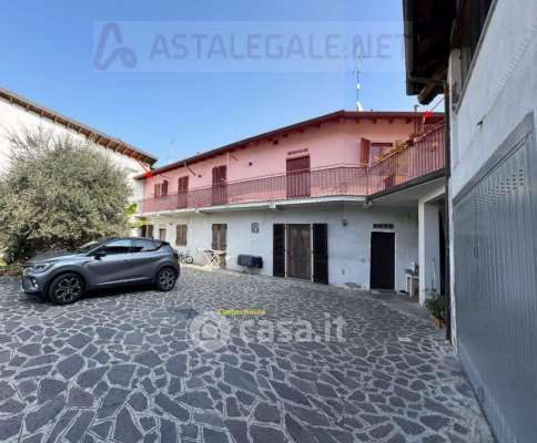 Appartamento in residenziale in Via Pedretti 3