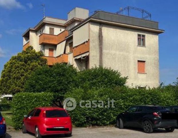 Appartamento in residenziale in Via Asiago 7