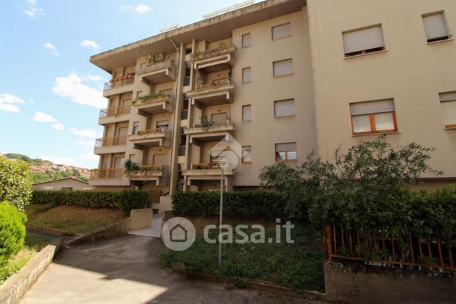 Appartamento in residenziale in Via Alfonso Cipollone 23