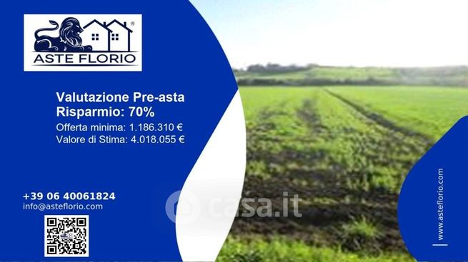 Terreno agricolo in commerciale in Viale Europa