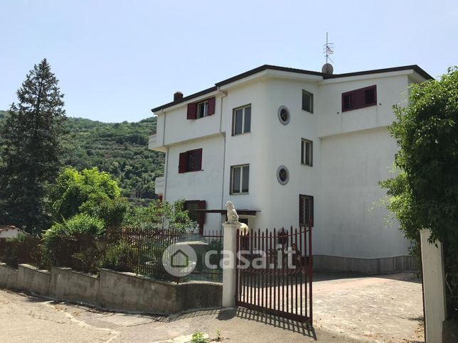 Appartamento in residenziale in Via Ponti della Valle 22