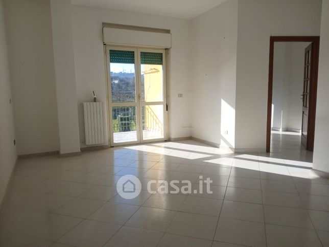 Appartamento in residenziale in Via Marano Quarto