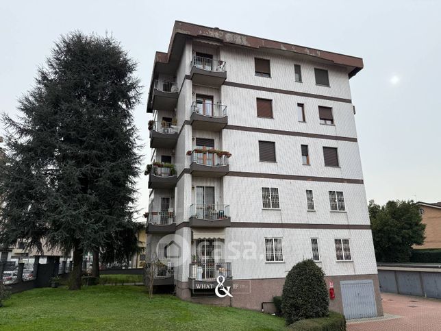 Appartamento in residenziale in Via Monza 35