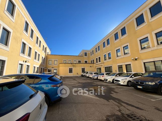 Ufficio in commerciale in Via Guglielmo Oberdan