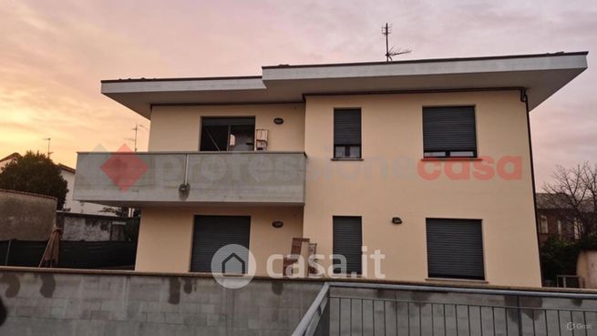 Appartamento in residenziale in Via Cesare Battisti 52