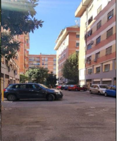 Box/posto auto in residenziale in Via Pieve Fosciana 69