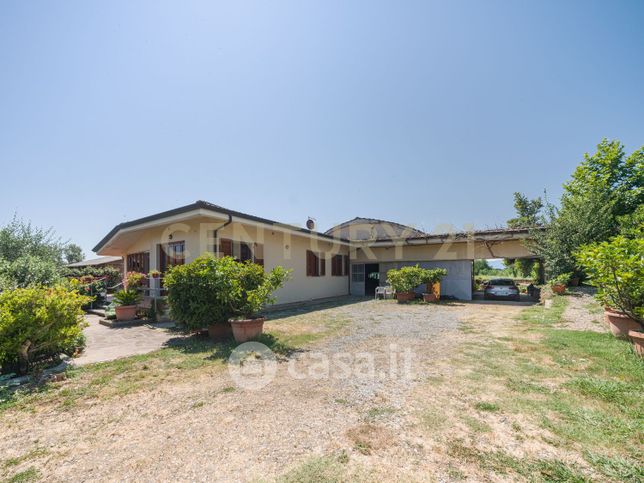 Villa in residenziale in Via Romana Ovest 369