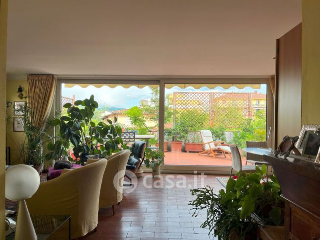 Appartamento in residenziale in Via Enrico Magnani 3