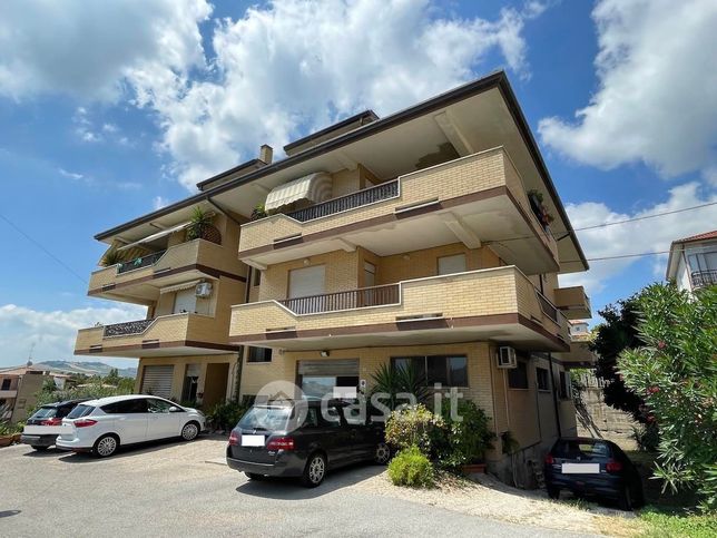 Appartamento in residenziale in Via Teano 48