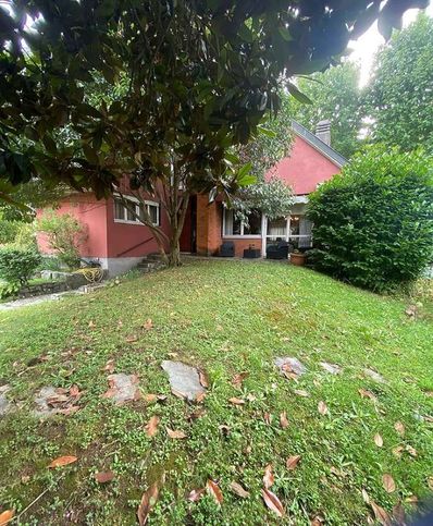 Villa in residenziale in Via Torazza 151