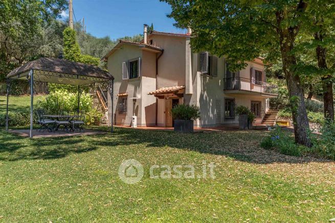 Casa indipendente in residenziale in Via della Covacchia