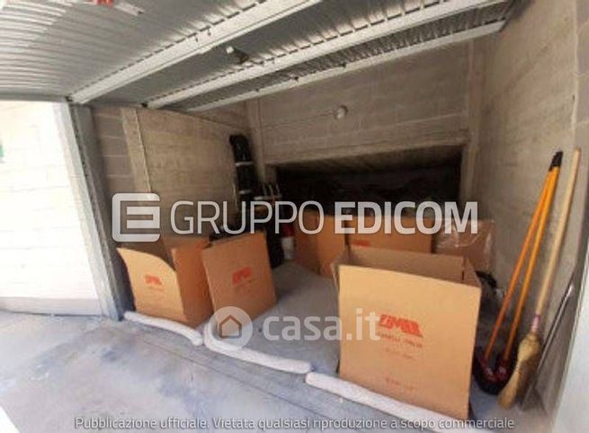 Box/posto auto in residenziale in Via Roma