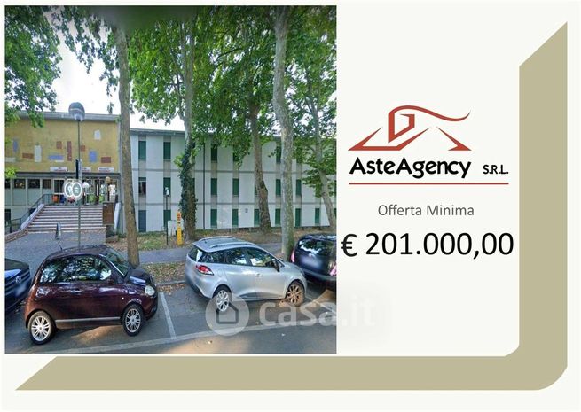 Ufficio in commerciale in Viale Guglielmo Marconi 5