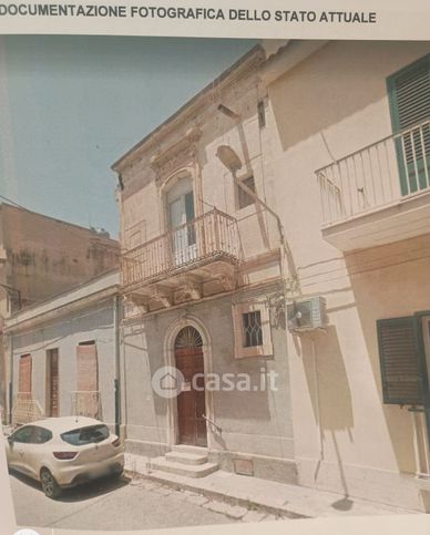 Casa indipendente in residenziale in Via Micieli 35