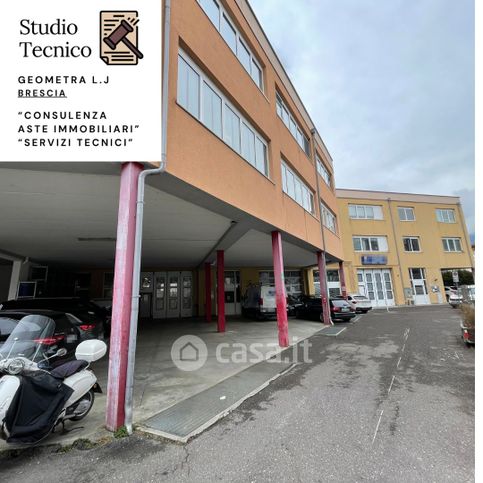 Appartamento in residenziale in Via Luis Zuegg 68 d