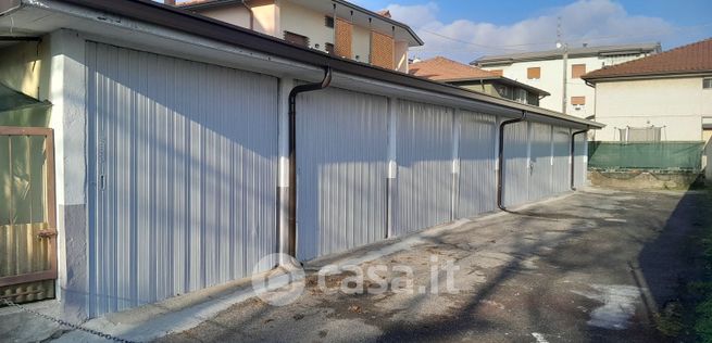 Garage/posto auto in residenziale in 