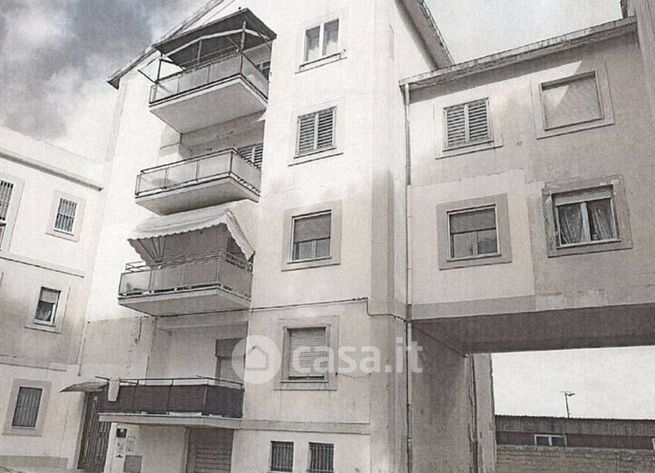 Appartamento in residenziale in Via Giulio Cesare 14