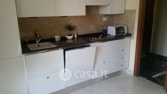 Appartamento in residenziale in Via Lucchese