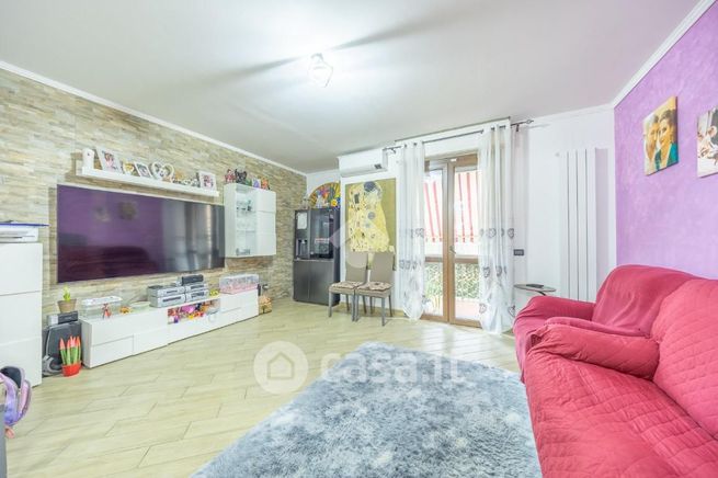Appartamento in residenziale in Via del Mare 13