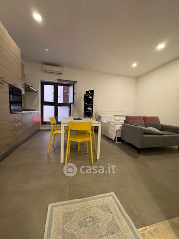 Appartamento in residenziale in Via Piazzetella 5