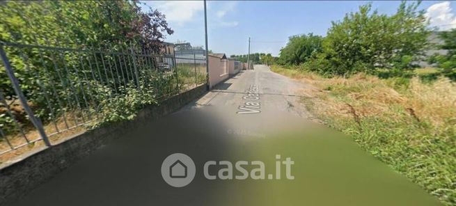Box/posto auto in residenziale in Via Cattanea