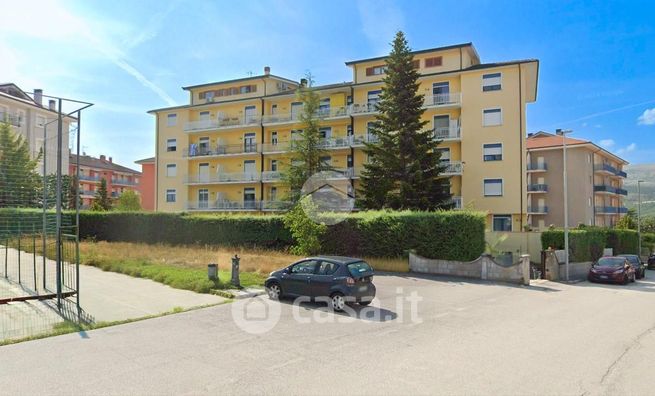 Appartamento in residenziale in Via Monte Velino 29