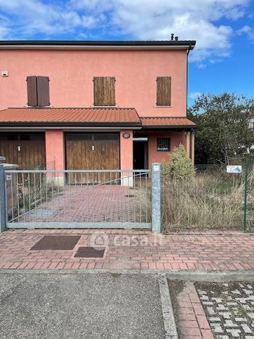 Villa in residenziale in Via dell'Ulivo 28