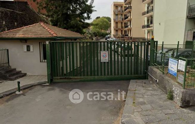 Garage/posto auto in residenziale in Via del Bosco 407