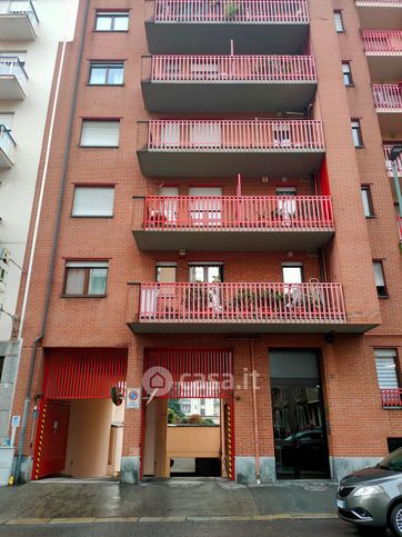 Box/posto auto in residenziale in Via Baltimora 17 /A