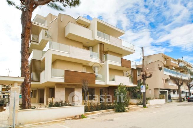 Appartamento in residenziale in Via Archimede 10